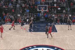 哈登送出一个大肘子💪🏾吃到一级恶犯！