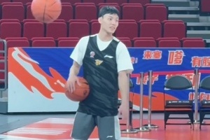 徐杰当选全明星票王！杜锋：感谢所有球迷支持 也感谢我天天拉票