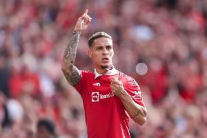 记者：贝蒂斯承担安东尼84%工资，如果球员表现好曼联可以拿奖金