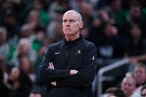 卡莱尔：今晚的吹罚对我们不利 我们的篮板与防守也不好