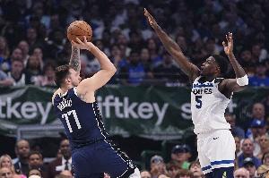 👀独行侠曾询价爱德华兹 森林狼否决但事后震惊筹码竟是东契奇