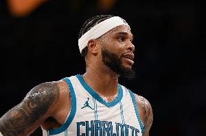 小桥：我一直关注萨隆史密斯这些年轻人 告诉他们要虚心接受指导