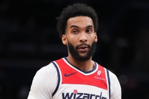 赢球功臣！尚帕尼10投6中揽下16分13板2助2断