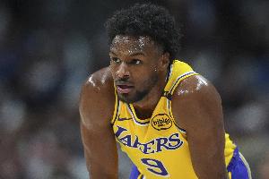 佩林卡：布朗尼以3D球员为目标 而他已能在比赛中展现出这些能力