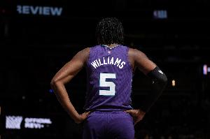 这不挺好👀马威被湖人退货后 打13休5&场均15+11&命中率60%