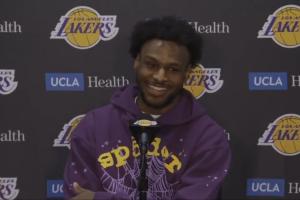 布朗尼谈过掉字母哥：我可能被犯规了 这值得商榷哈😆