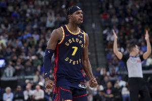 恭喜🎉希尔德达成生涯2100三分里程碑 排名NBA历史第16位