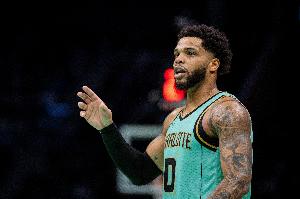 手感不佳！布里奇斯20投4中&三分9中1 得11分4板6助