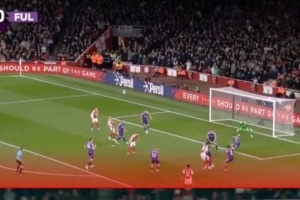 🔥枪手破僵！恩瓦内里倒三角传球，梅里诺包夹中破门