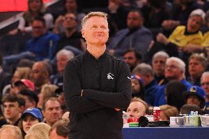 科尔：传球就是篮球的一切 派出多个能阅读比赛的球员是取冠之道