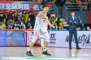 媒体人：杜锋针对性派上黄容奇消耗哈维 上海没看出来想打什么