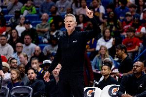 科尔：我们得尽快翻篇 赢下比赛进入季后赛一直是我们的目标