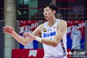 周琦第二次眼部受伤后接受了激光治疗 复出前5天基本都在床上静养