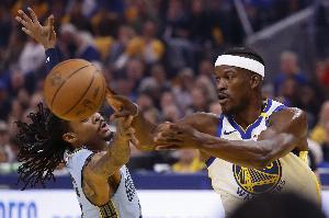 哈斯勒姆：昨晚我告诉韦德 你和老詹天赋很强 但都不如巴特勒聪明