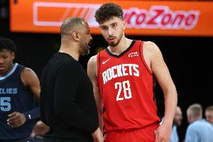 Shams：火箭最大的一步棋就是聘请乌度卡 他是驱动火箭升空的引擎