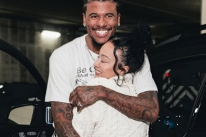 😬👀杰伦-格林：别扯上我女朋友 为了季后赛我要断网闭关了