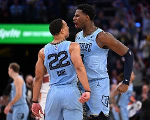 实力派！半场贝恩8中5拿15分5助 小贾伦-杰克逊8中4得10分4板3助