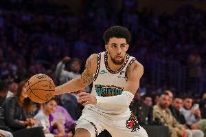 依然胶着！三节打完灰熊4人得分上双 仅落后雷霆3分