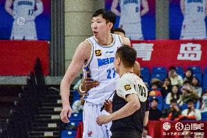 都是隐患啊！三节未过半北京周琦&雷蒙&杰曼&奥莫特四大首发均3犯