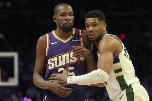 幸福的烦恼😇马刺队记提问：字母哥VS杜兰特 你更希望交易来谁