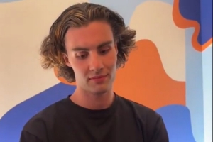 基迪打电话“撩”老队友杰伦威：明天比赛很重要 我给你说个晚安