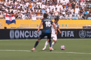 巴尔韦德：很高兴进球帮助球队，主帅阿隆索要求中场球员向前推进