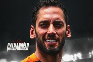 记者：曼联也联系了恰尔汗奥卢经纪人 加拉塔萨雷最多报价1500万