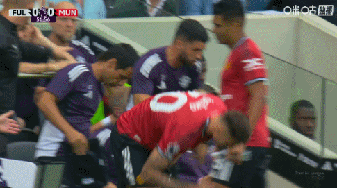 曼联换人调整，舍什科、达洛特换下卡塞米罗、阿玛德