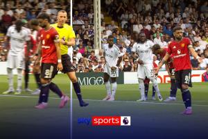 内维尔&阿什利-扬谈B费失点：B费被裁判分散注意力，对此耿耿于怀