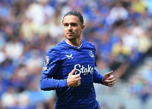 太阳报：格拉利什豪宅遭窃一事因未找到嫌疑人而结案，球员很沮丧