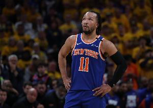 真挚的祝福！祝尼克斯球星布伦森29岁生日快乐！🎂