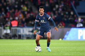 巴黎欧冠联赛阶段名单：新援舍瓦利耶、扎巴尔尼入选，金彭贝落选