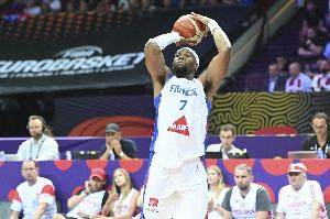 多老将退出文班缺席 亚布塞莱扛大旗 法国欧锦赛仅两人得分上双