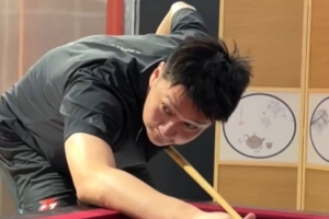 老友相聚！马布里与孙悦打台球：打篮球时没见你这么快呢