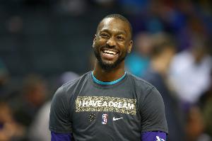 最喜欢的NBA队友？林书豪：肯巴在内 他和库里场下友善&场上杀手