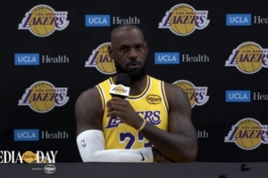 詹姆斯：我想每晚都尽力做到最好 告诉自己要珍惜剩余的比赛机会