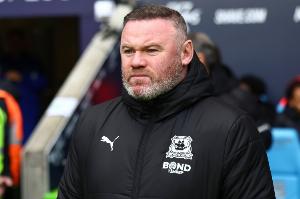 鲁尼：听斯通斯说上赛季考虑过退役很震惊，大伤对球员影响很大