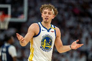 手感冰凉！波杰姆斯基半场6中1仅拿3分1板2助1断