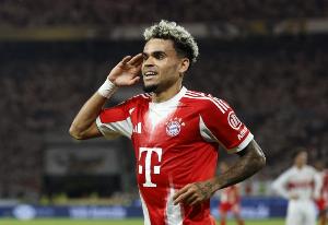 红军球迷们想念吗？迪亚斯德甲7场轰5球4助 夏窗7500万欧加盟拜仁