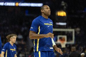 霍福德谈替补出战：以同样方式对待比赛 会随时做好准备