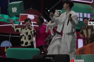 大张伟不唱“内个”，甲亢哥：你怎么不唱啊🤣