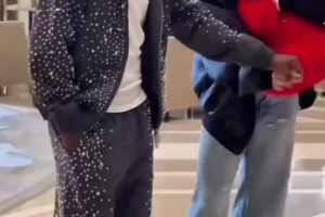 维尼修斯与模特女友约会，同样都是有女友，亚马尔咋状态那么差